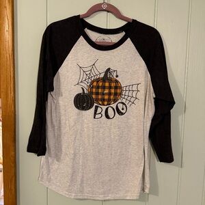 Halloween Raglan Tee with Pumpkin and Spider Web Design size medium